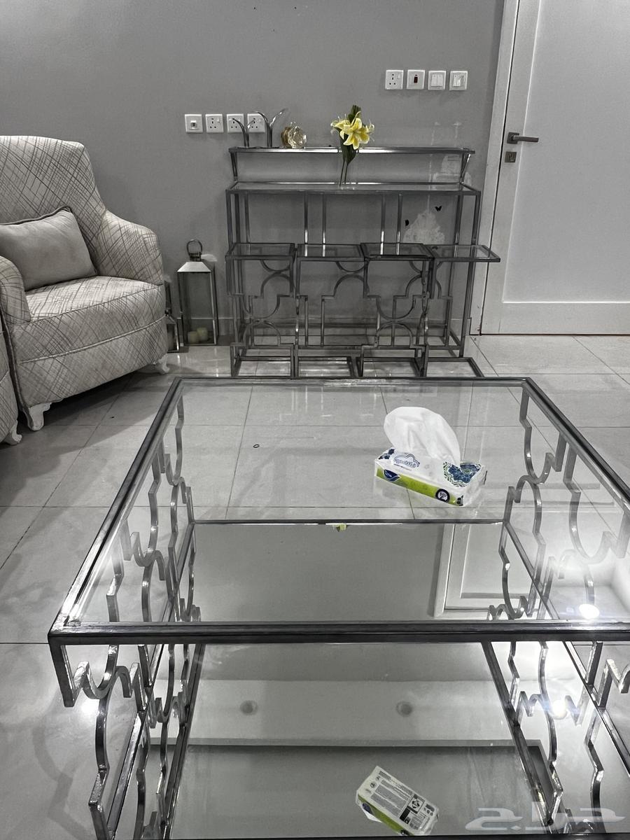 Large table, 4 chairs and console64375633023235111