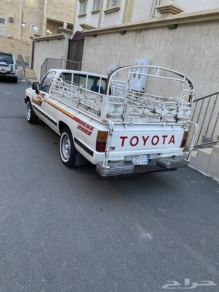 HiLux 85 Five Seaters64518339652738111