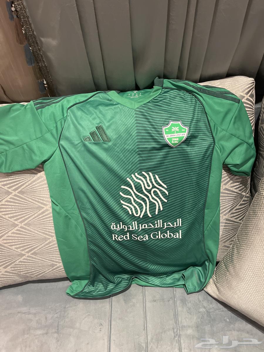 تشيرت الاهلي الاصلي ب 400 لم يتم استخدامو64369849730177110