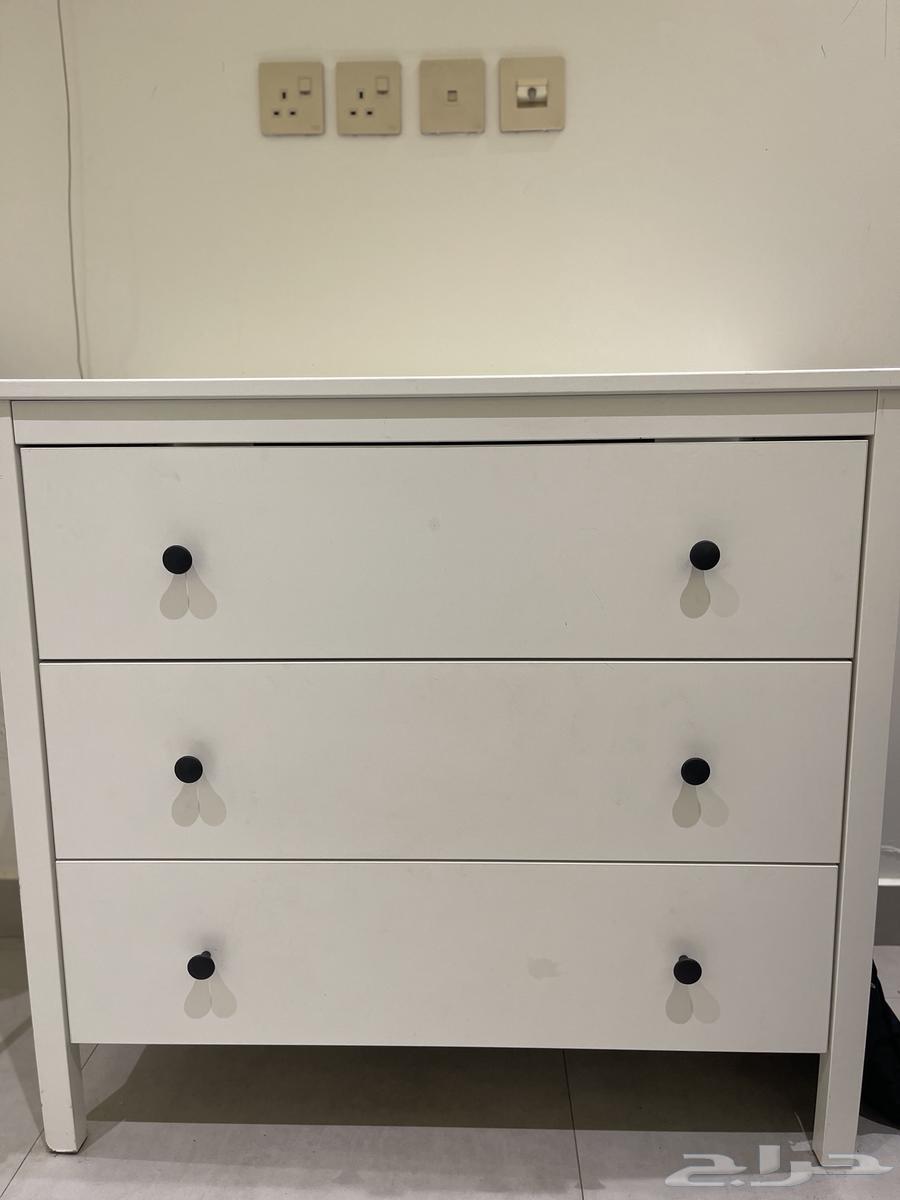 درج و دولاب ملابس من ايكيا64364262690434110