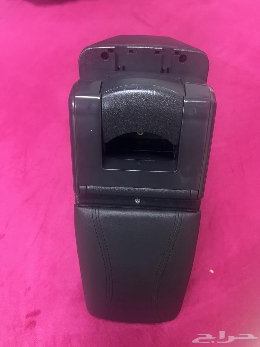 تكاية للسيارة شبهه جديدة64515821961603112