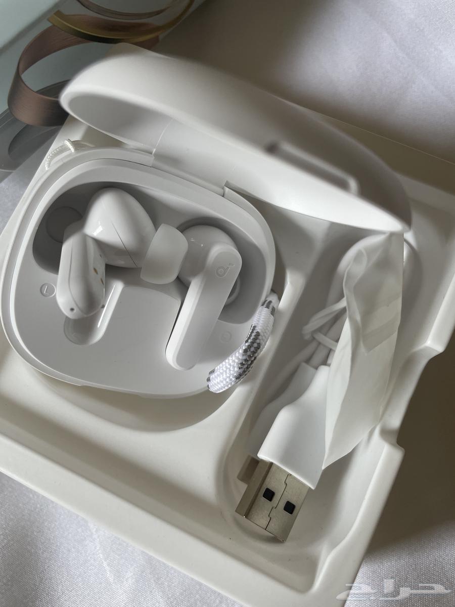 New Bluetooth headset, never used.64367391740033113