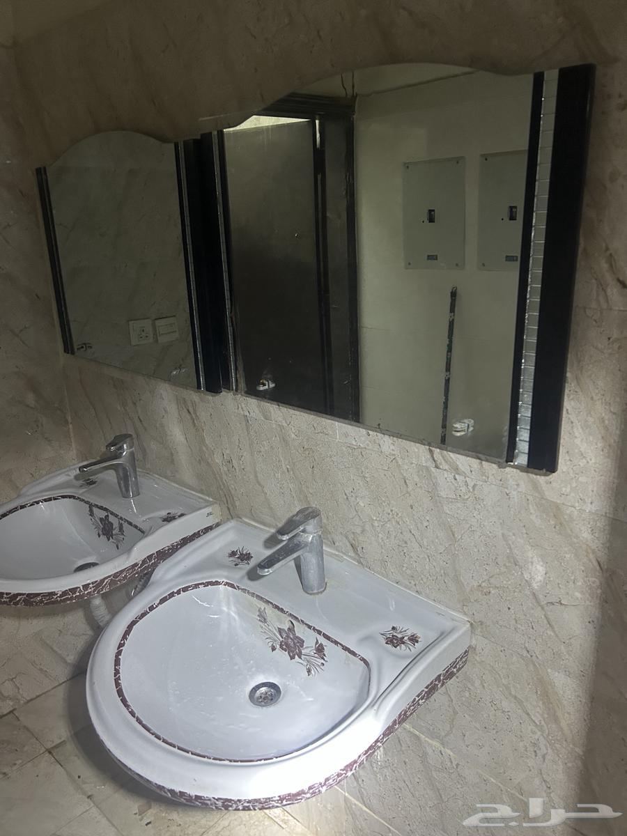 مغسلتين للبيع .64367187584514111