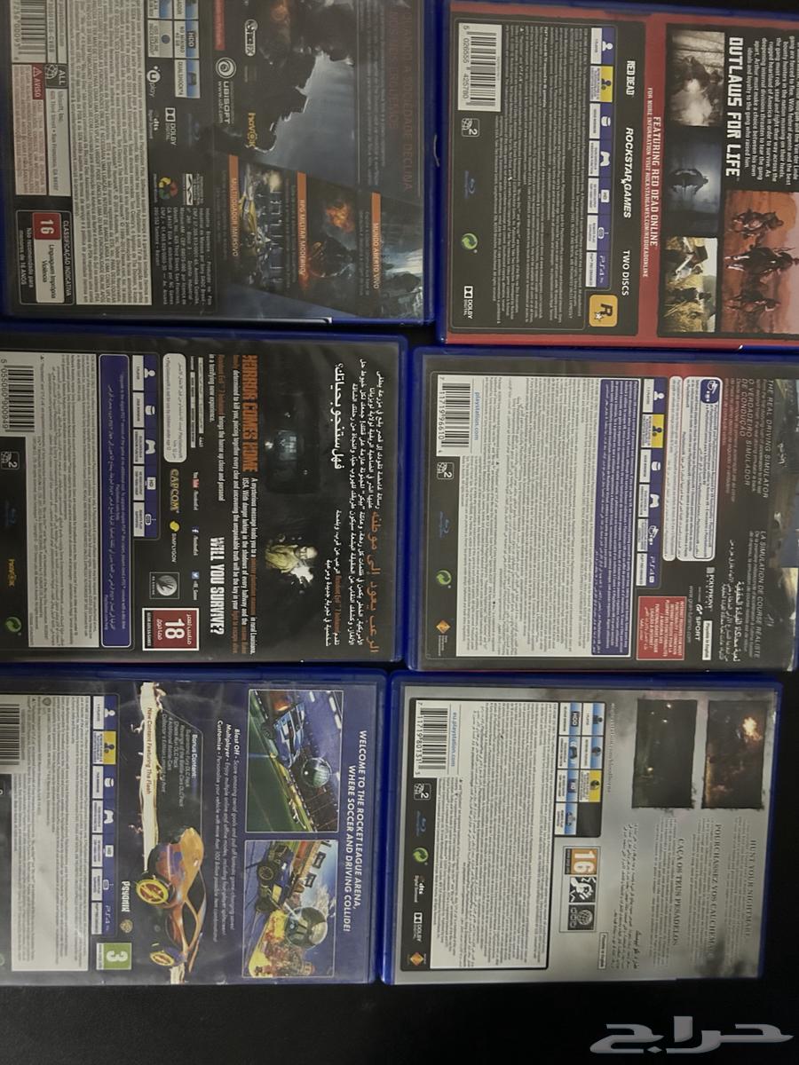 Sony 4 controller with Sony 4 hand and broken on the sum64371803606147111