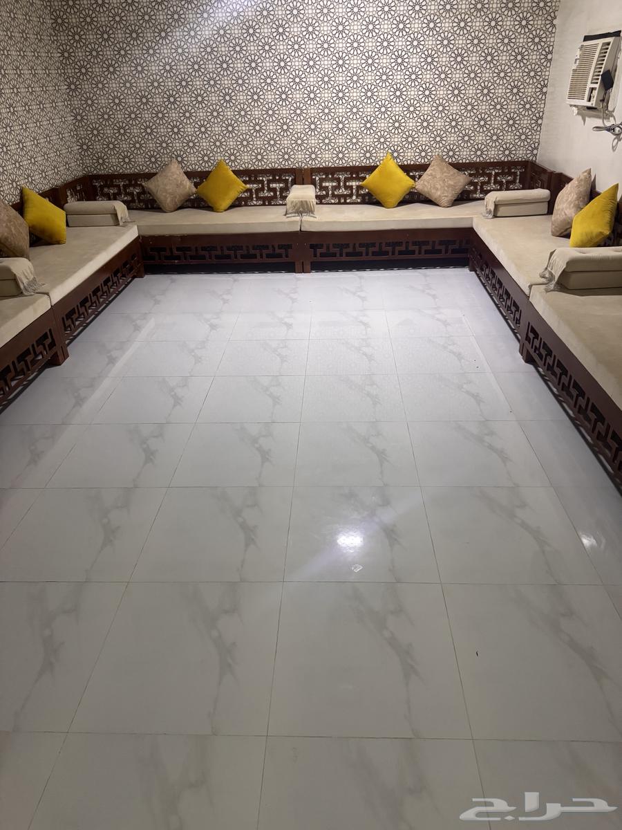 كراسي خشبيه 8غرفه سبعه في خمسه اخذتها ب 8الف64374656246785110