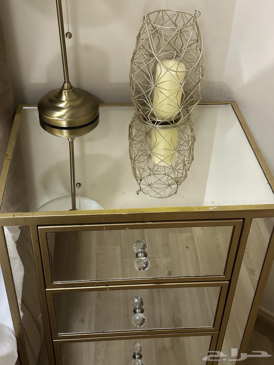 غرفه نوم نظيفه جدا للبيع64371176358145113