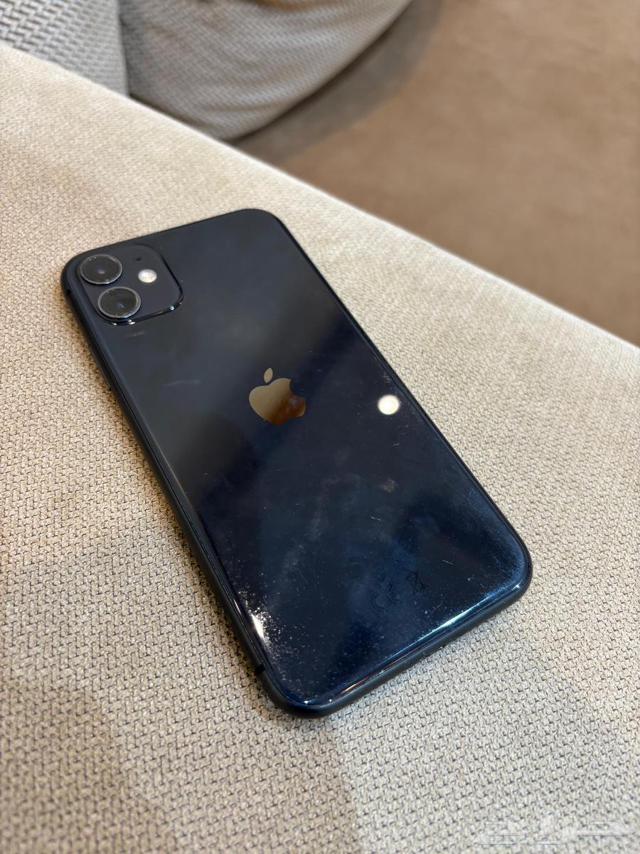 ايفون 11 مخزن من 2019 سعة 128 قيقا شاشة اصليه64372317227779113