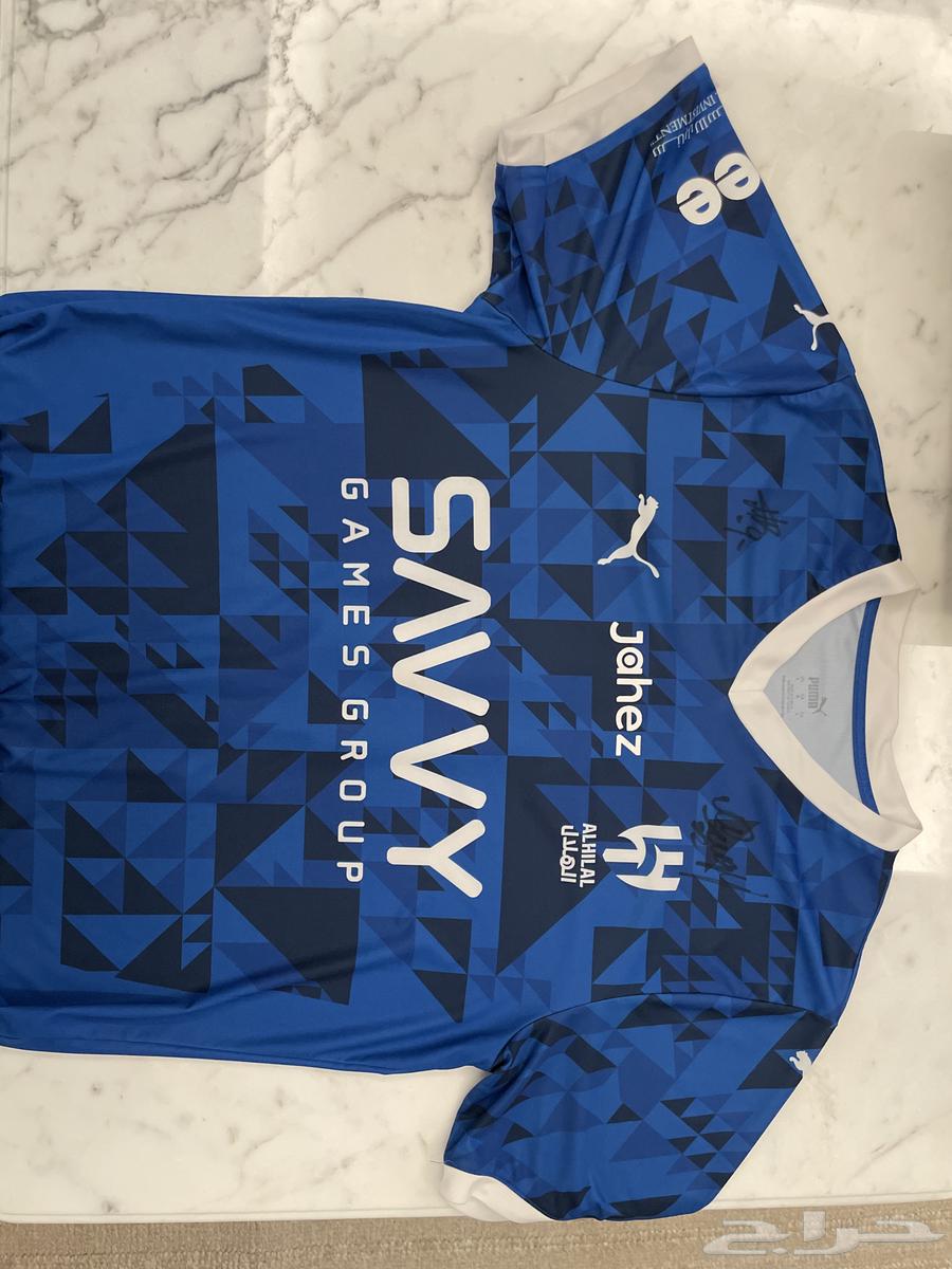 Al-Hilal last season's T-shirt, player-signed, large size64371496657667110