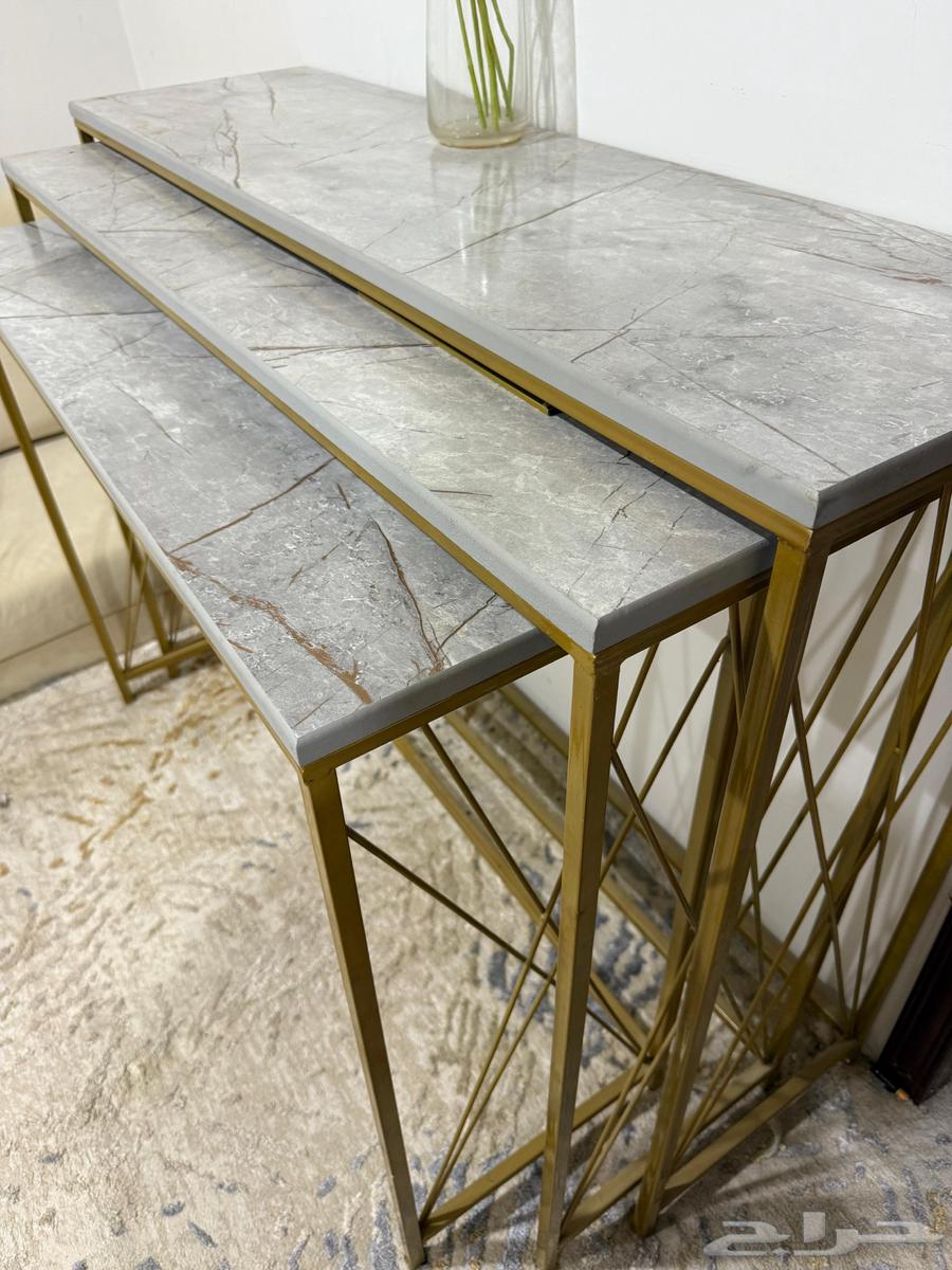 Set of tables64369257875074110