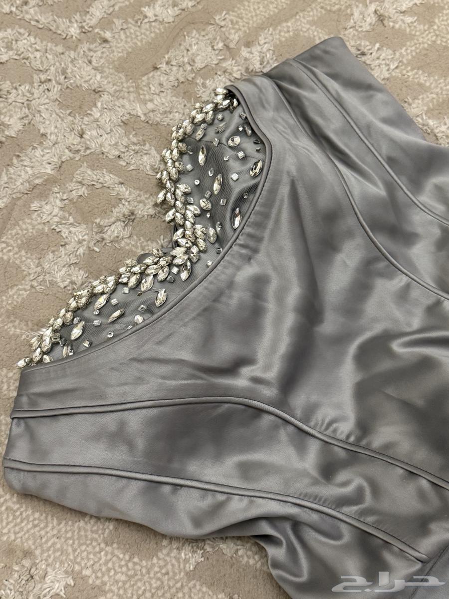 فستان ع شكل تنوره64362529965186112