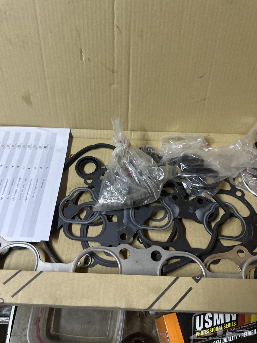 جلد بلوف تايوتا راس واحد64517931754241110