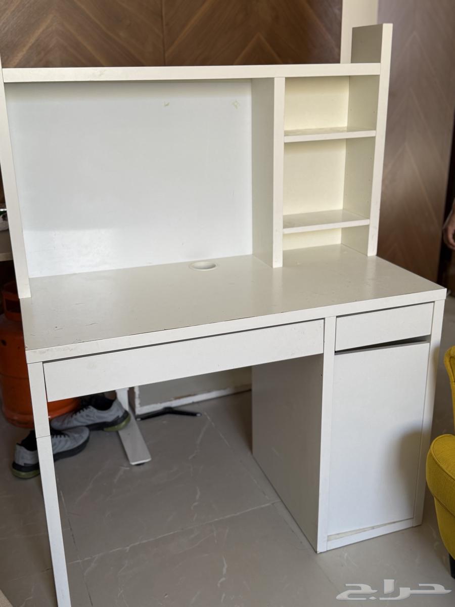 مكتب ايكيا مستعمل نظيف للبيع 250 ريال64367755581569113