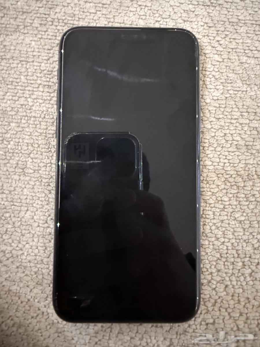 ايفون 11 pro 256 قيقا لون اسود64371628925315113