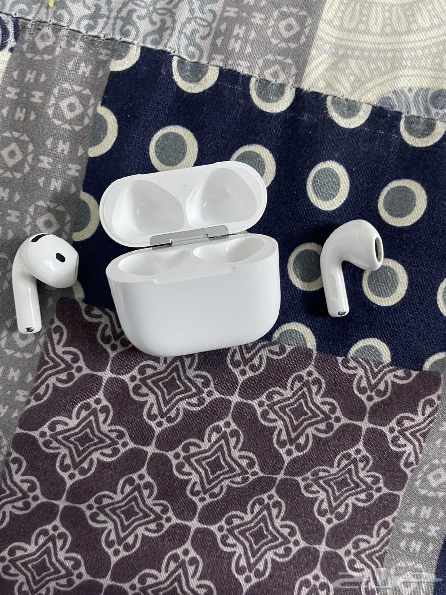 إيربودز 4 مع خاصية العزل النشط والتأمين64372536103811114