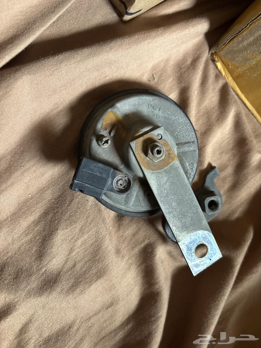 سماعات تويوتا برادو وبوري كورولا64366190039170114