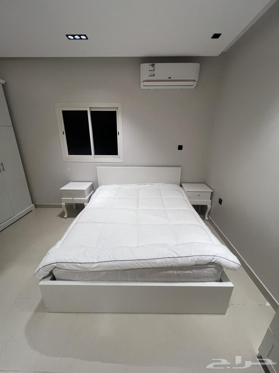 غرفة نوم من ايكيا نظيفه64370309061250110