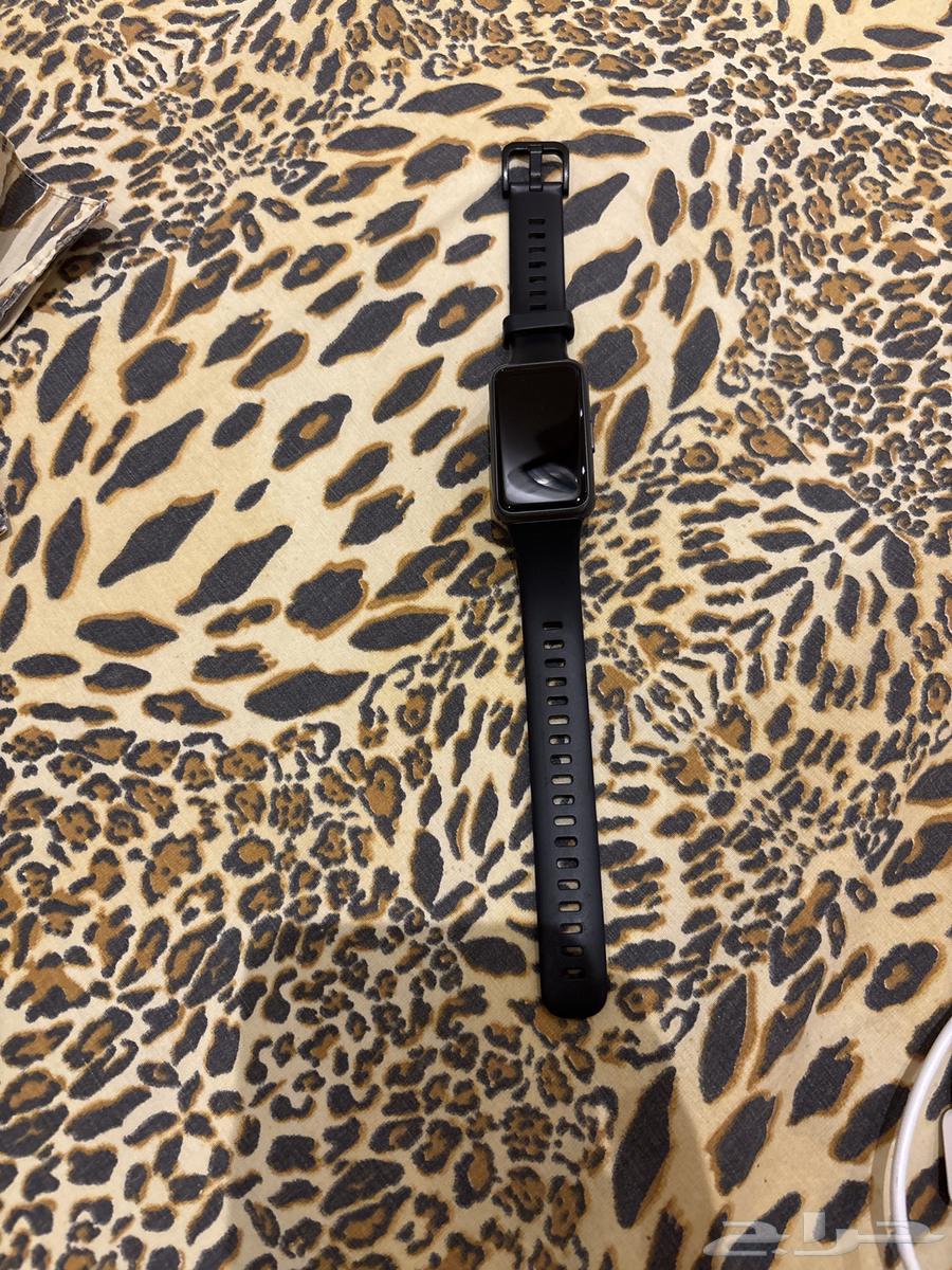 ساعة هواوي باند 7 مع شاحن جديده ونظيفه64373950016259110