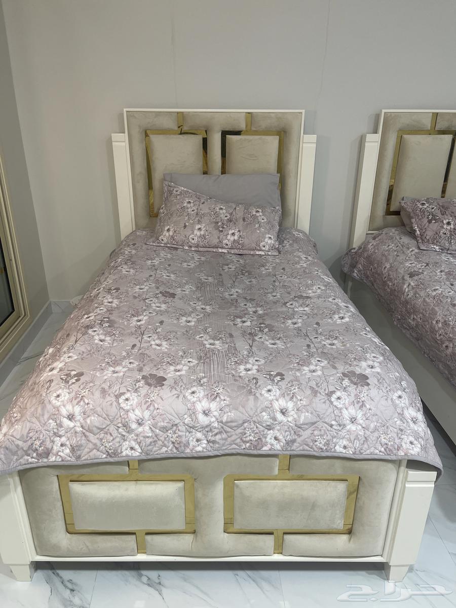 سريرين (نقر و نص) ( السعر 600)(  بدون اللباد و الديباج )64376675036929111