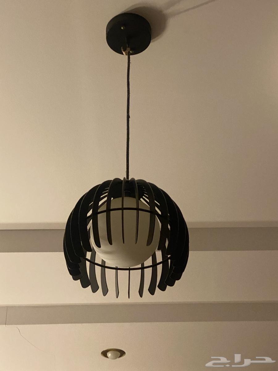 نجفة بحالة ممتازة جدا للبيع64375393052546110