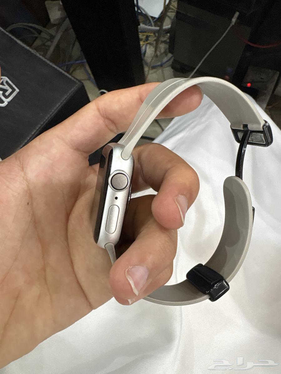 ساعة ابل الاصدار الرابع اصليه64364113662082113