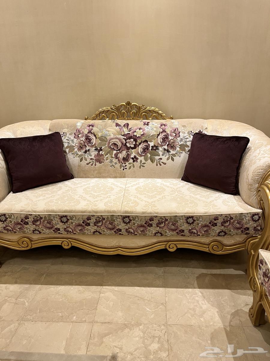 للبيع كنب نظيف64371133147393110