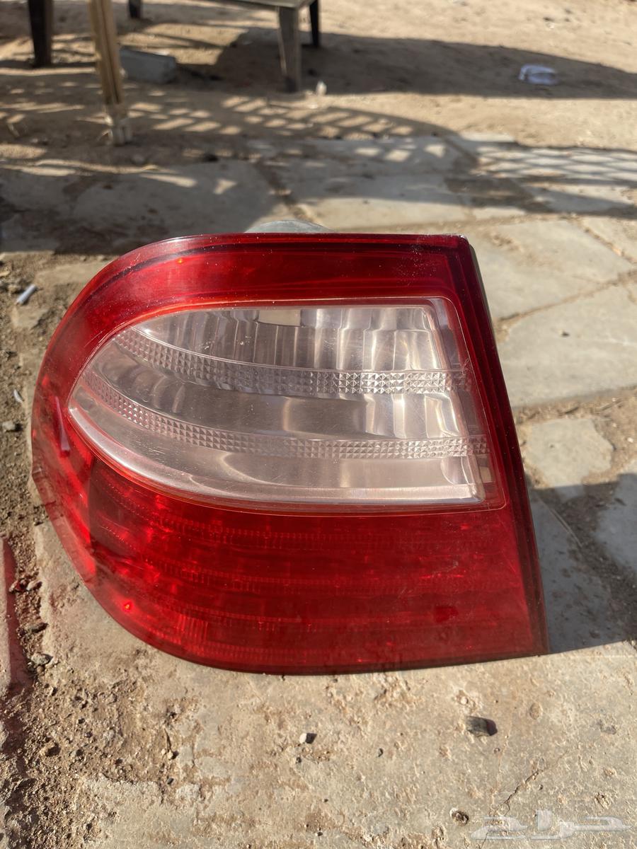 اسطب كورولا64520403661186110