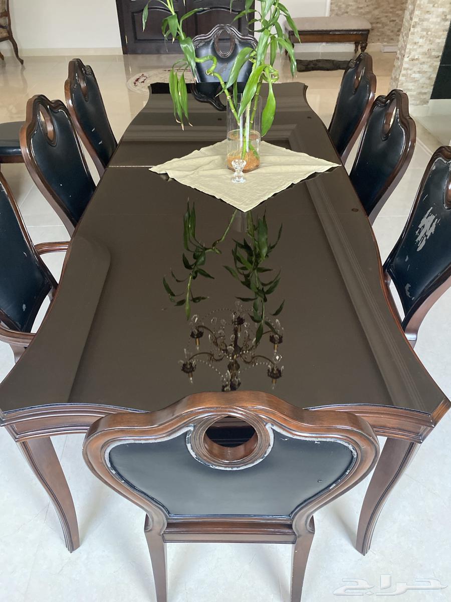 Dining table and shelves64376690260225111