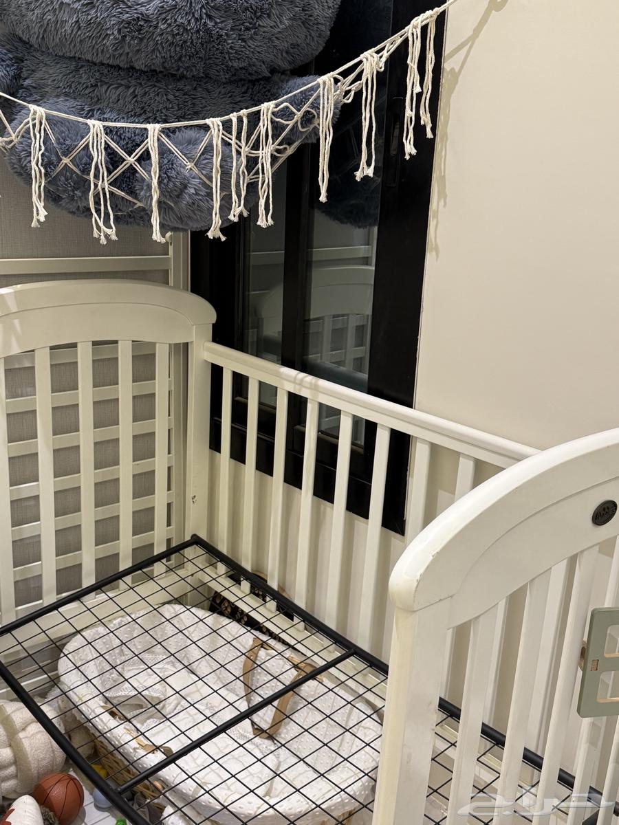 سرير اطفال للبيع64376765670018111