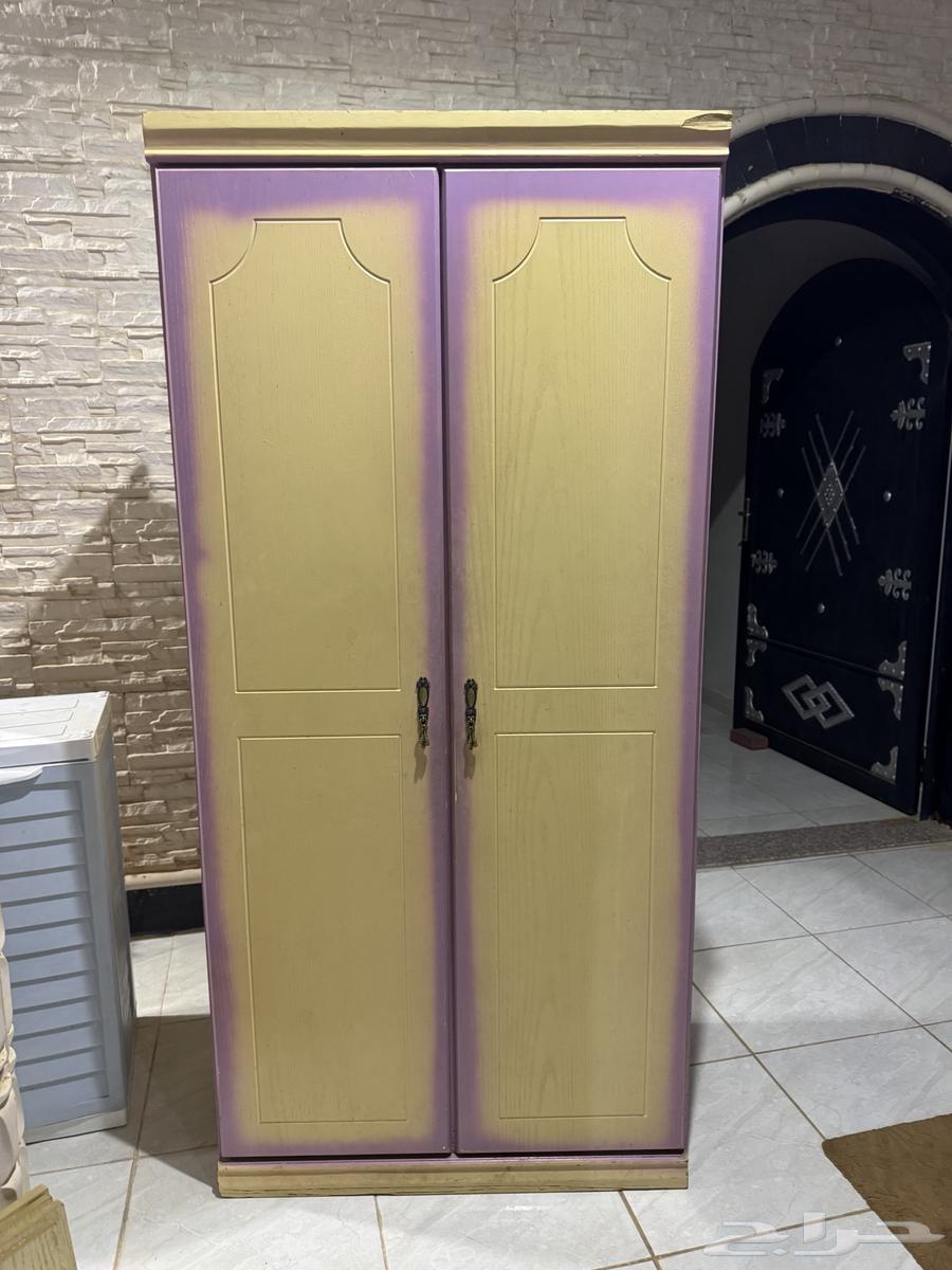 للبيع دولاب خزانه 2 باب تعليق وتصفيط64373905826819110