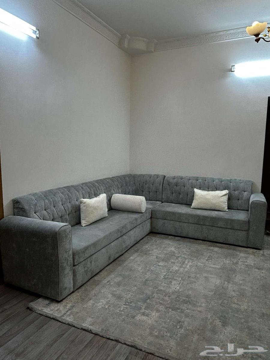 L-shaped sofa, no defects64370482794371110