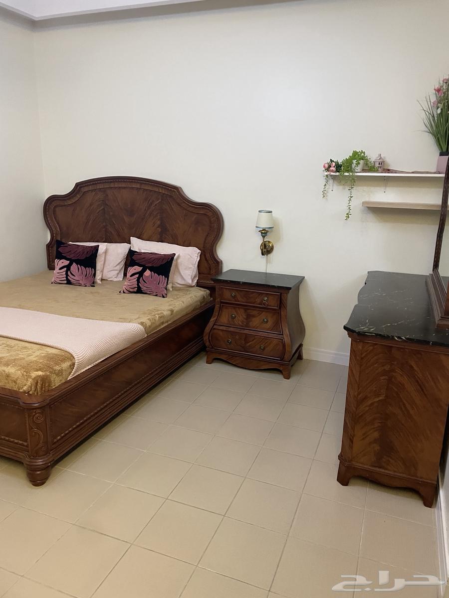 غرفة نوم شبه جديدة استخدام بسيط جدا  وخشب ممتاز64368922525057112