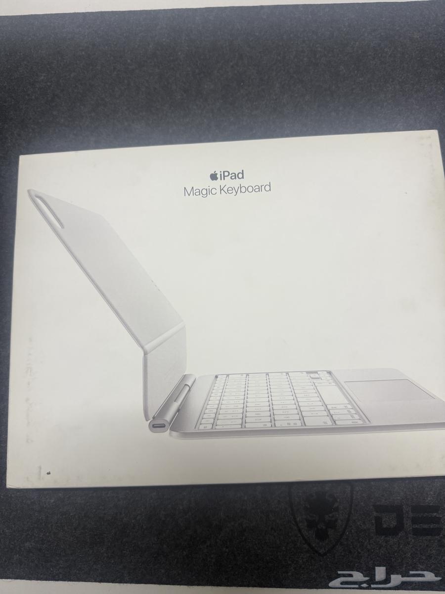 iPad Pro 2024 (M4) Keyboard64375126543618112