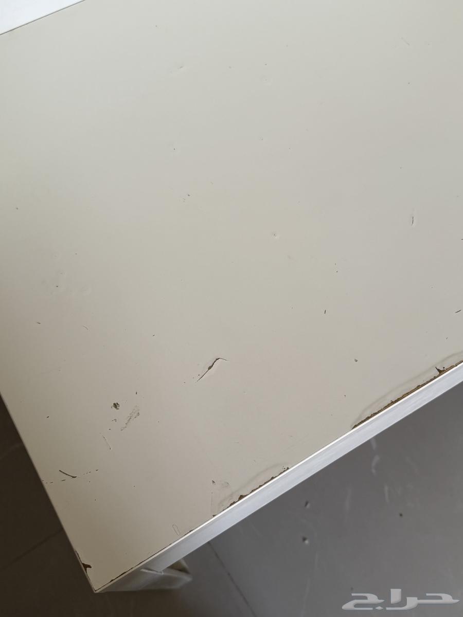 مكتب ايكيا مستعمل نظيف للبيع 250 ريال64367755581569112