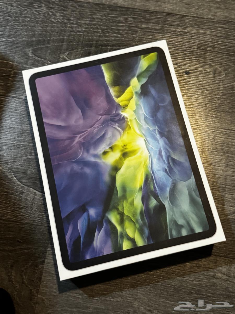 iPad Pro 11-inch 2nd Generation 128GB Wi-Fi + Cellular Keyboard64368105282563113