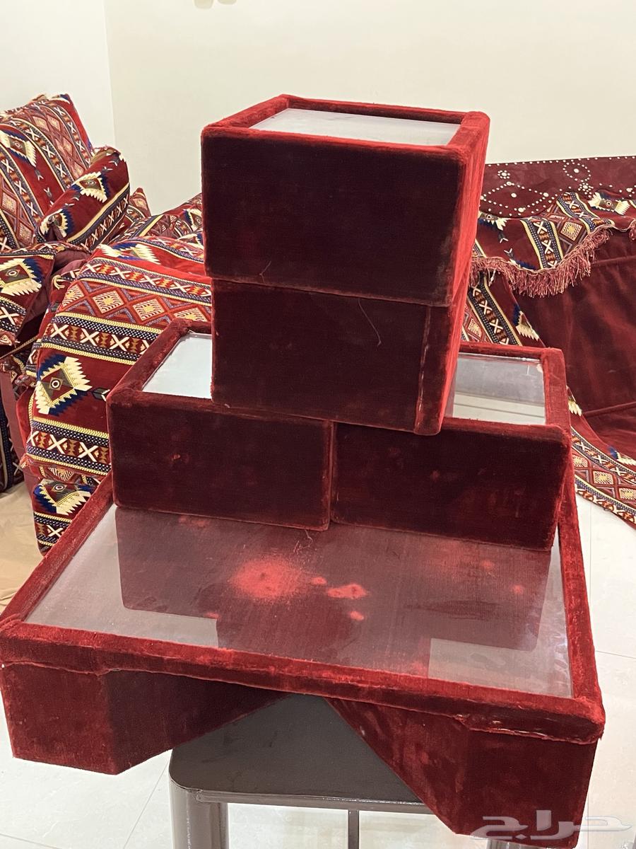 مساند مع ستارة ومراكي وطاولة خدمة64365601769218112