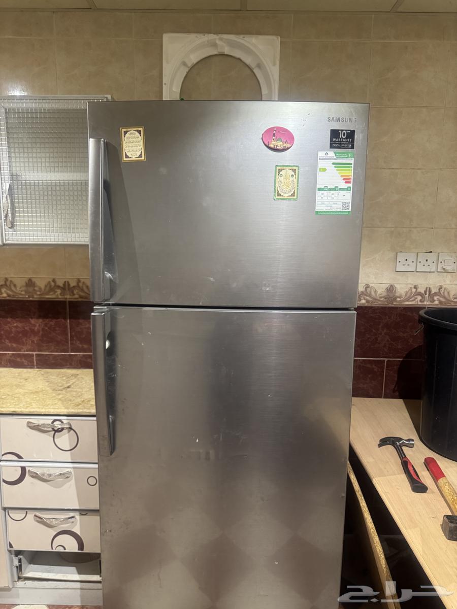 للبيع عفش شبه جديد64374215573761113