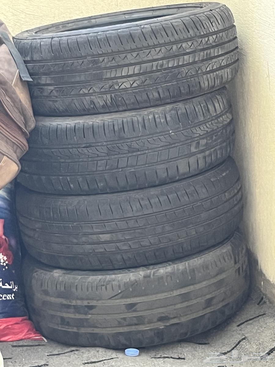 Four used tires in excellent condition64511241437315113
