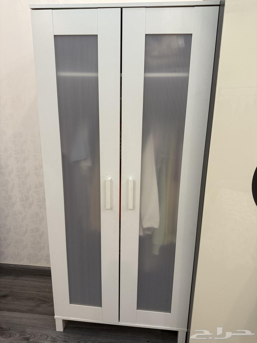 دولاب أبيض للبيع.64369024946947110