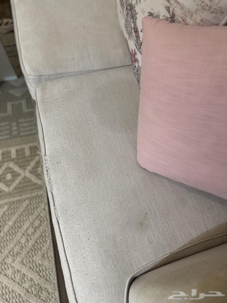 Sofa, curtain, and table all together64364772786051112