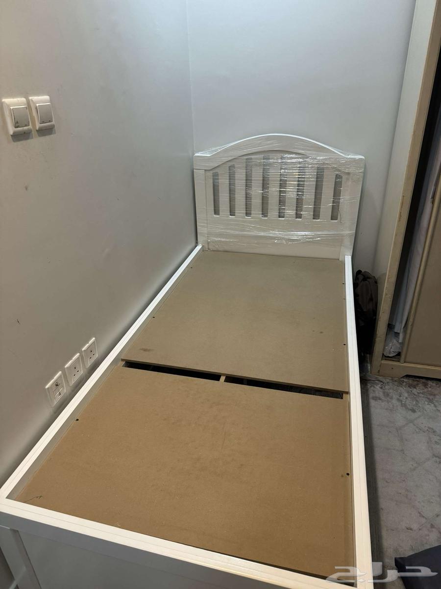 New bed, simple use64367332846210112