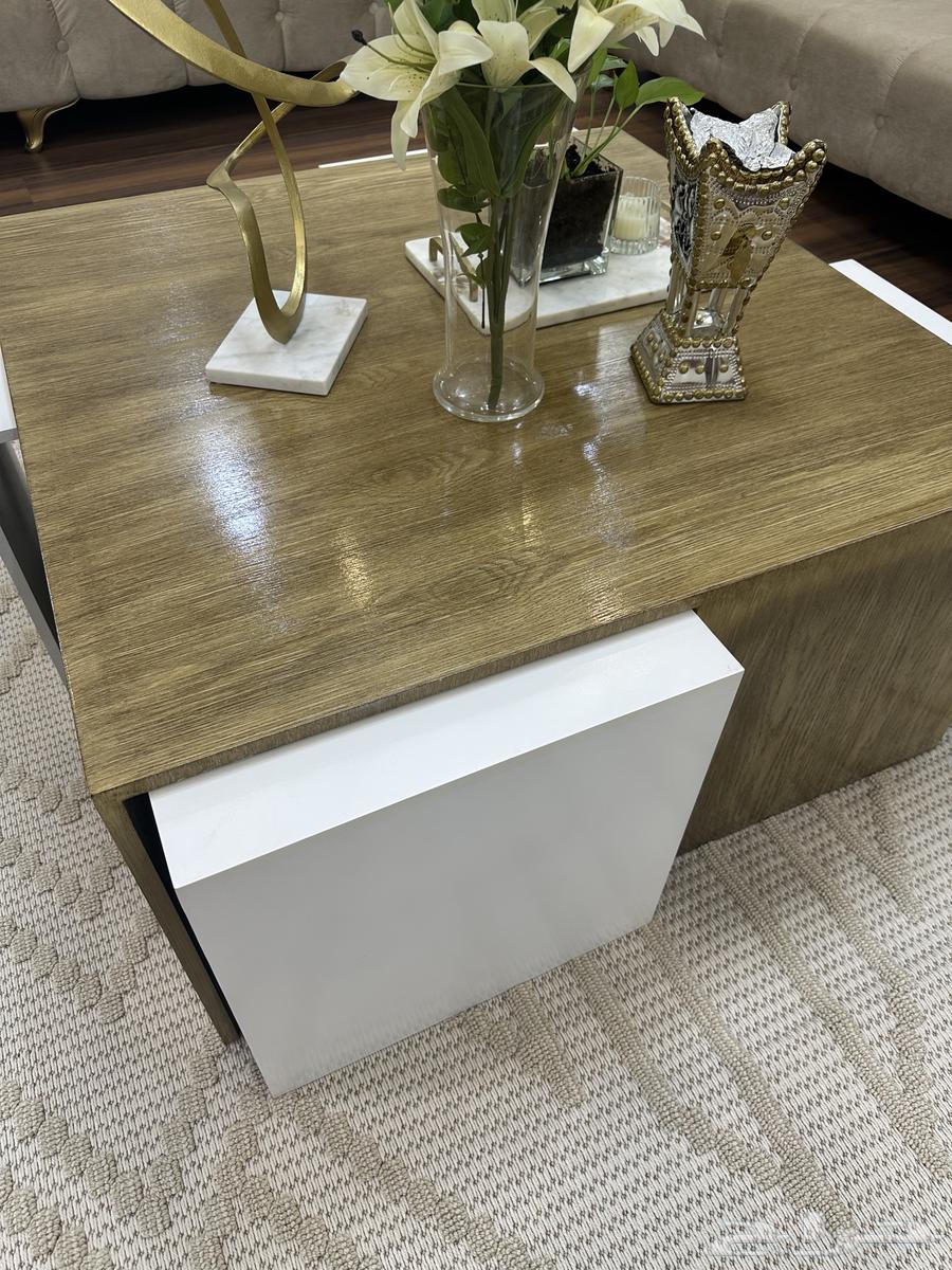 Selling a majlis table with four side tables64375318962049110