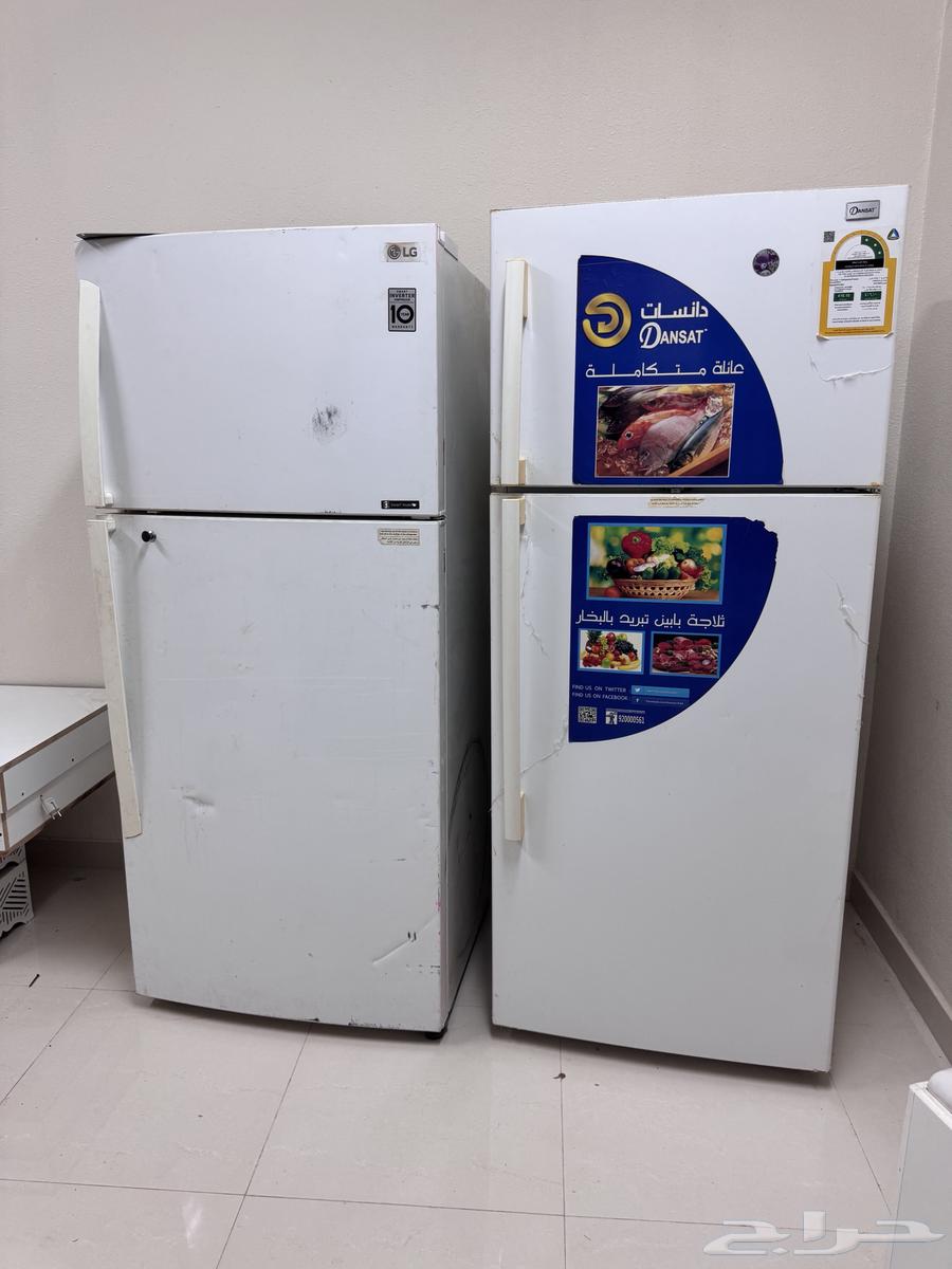 2 large refrigerators for sale, need maintenance, price 200 for both64368616102787110
