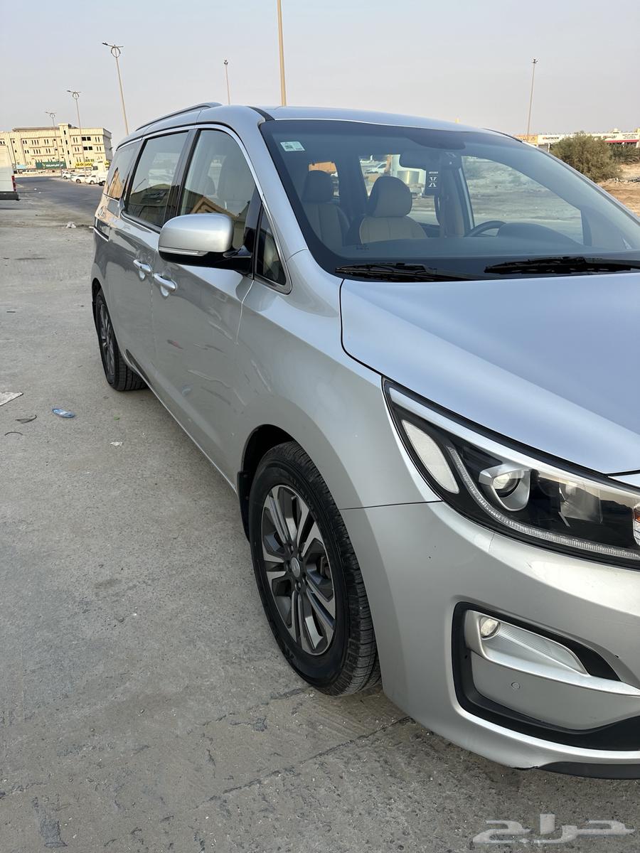 كيا كرنفال للبيع موديل 2019(بنزين)64515444691842114