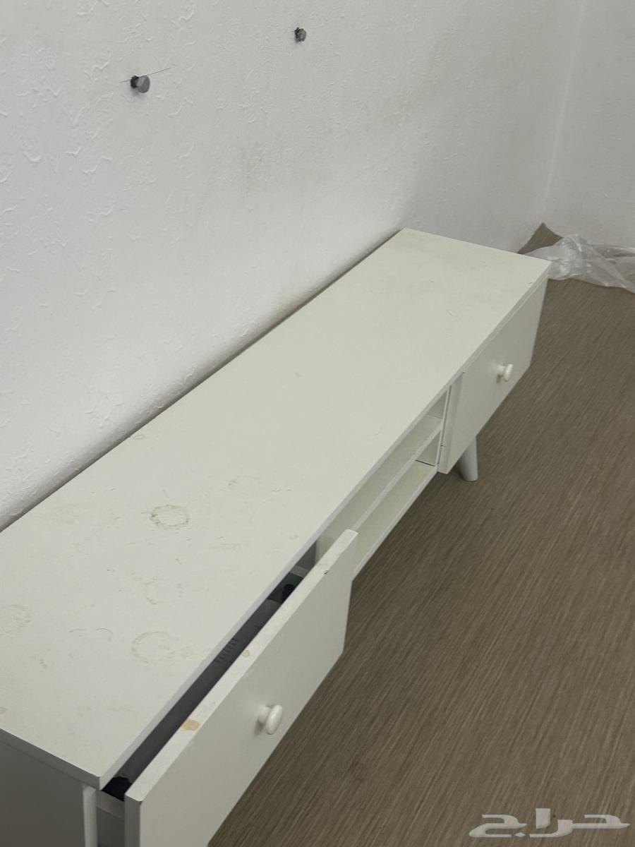 طاوله للبيع64365010999555112