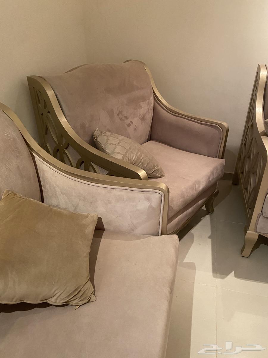 كنب مجلس خمس قطع بحالة شبة جديد64370198577794114