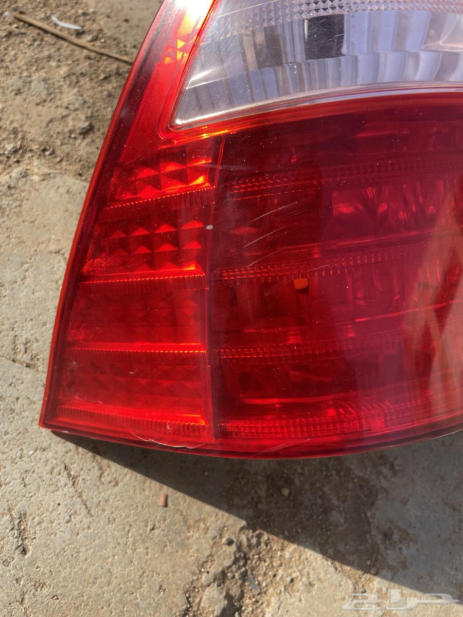 اسطب كورولا64520403661186112