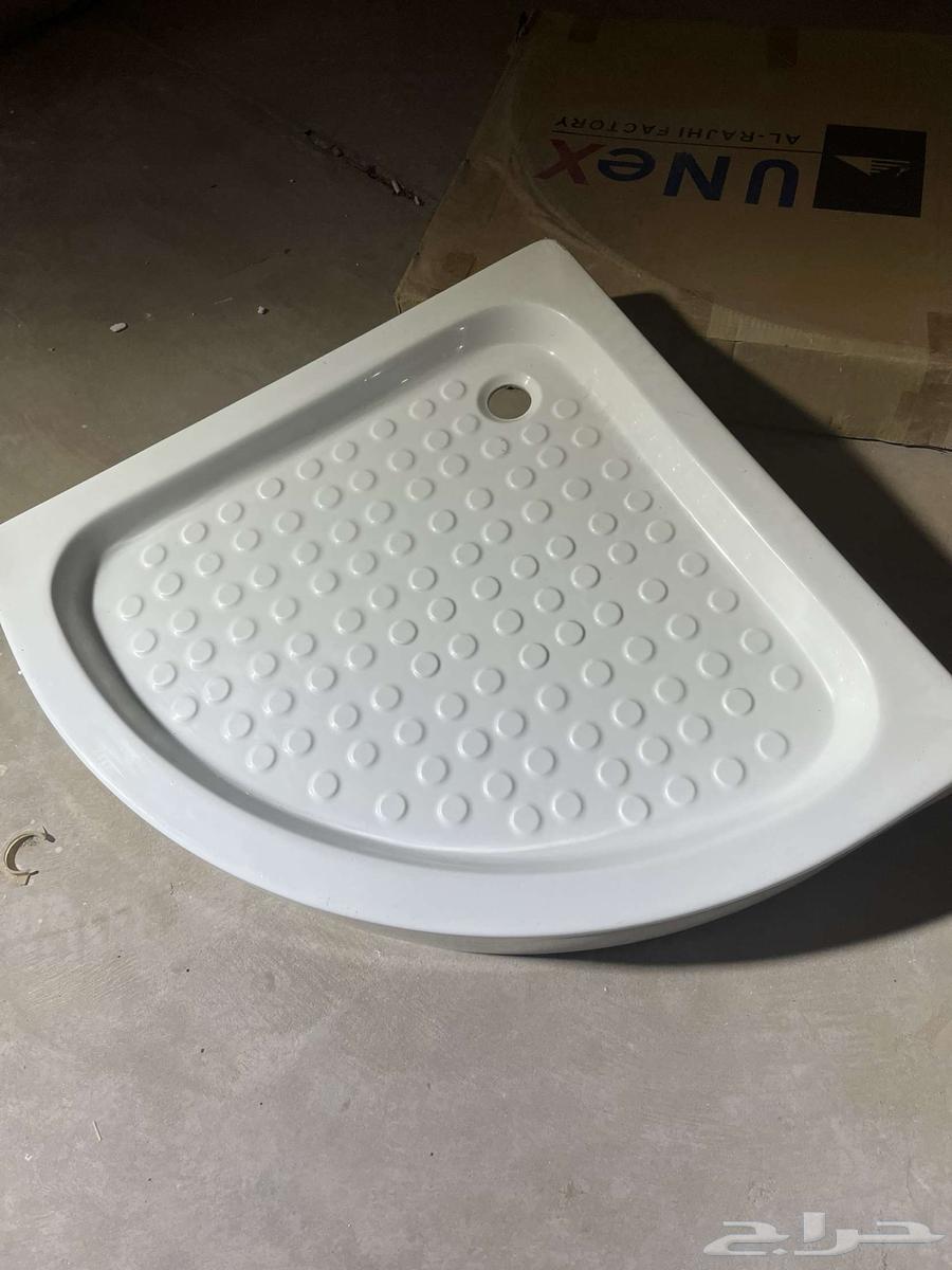 New shower basin.64366908803969113