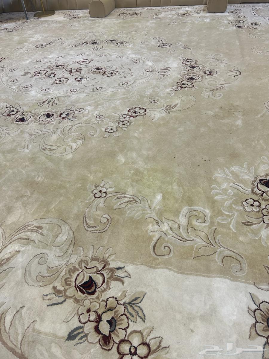 Turkish type carpet .. 5x5 approximately one year of use ..64368630698754112