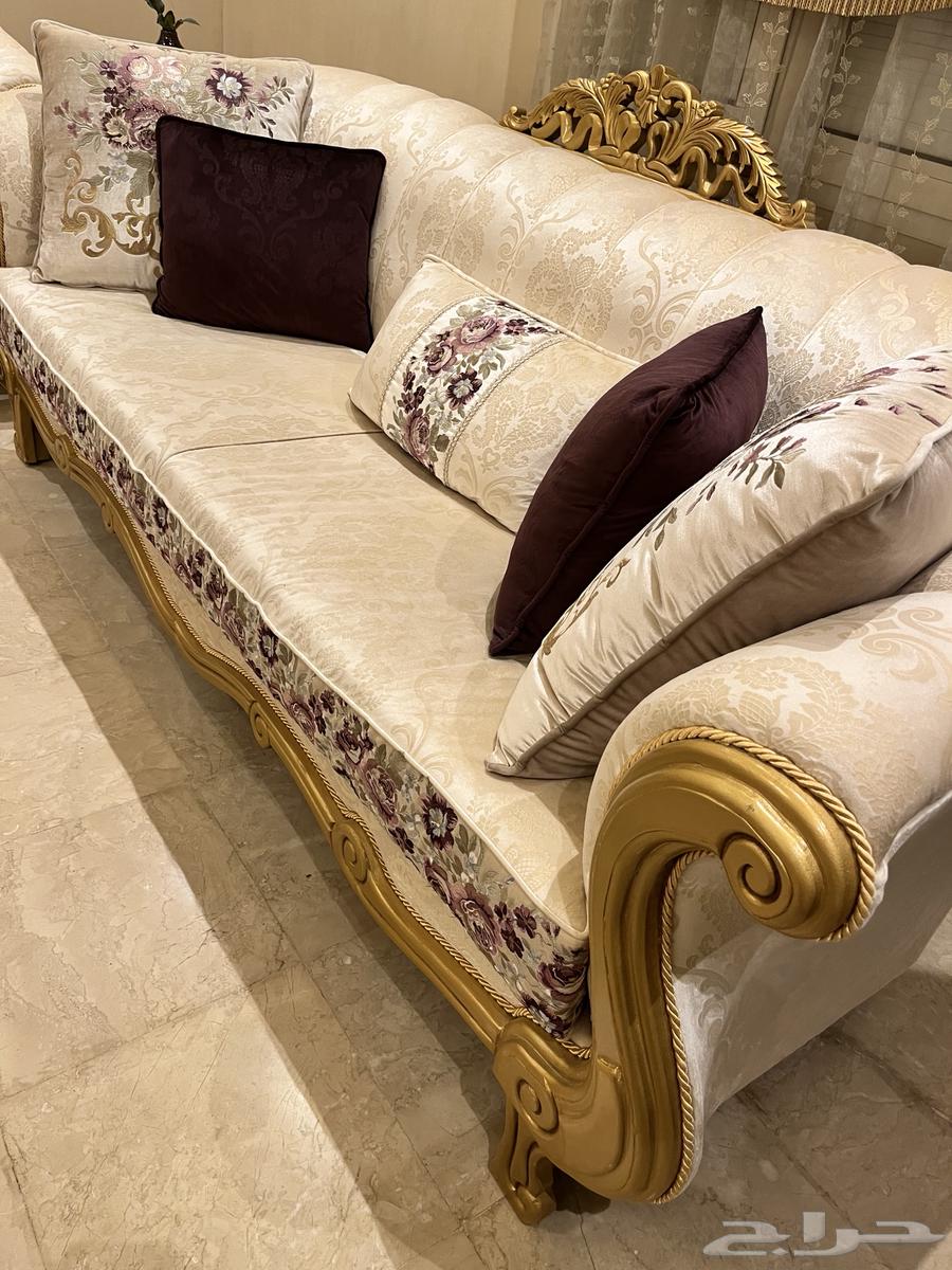 للبيع كنب نظيف64371133147393112