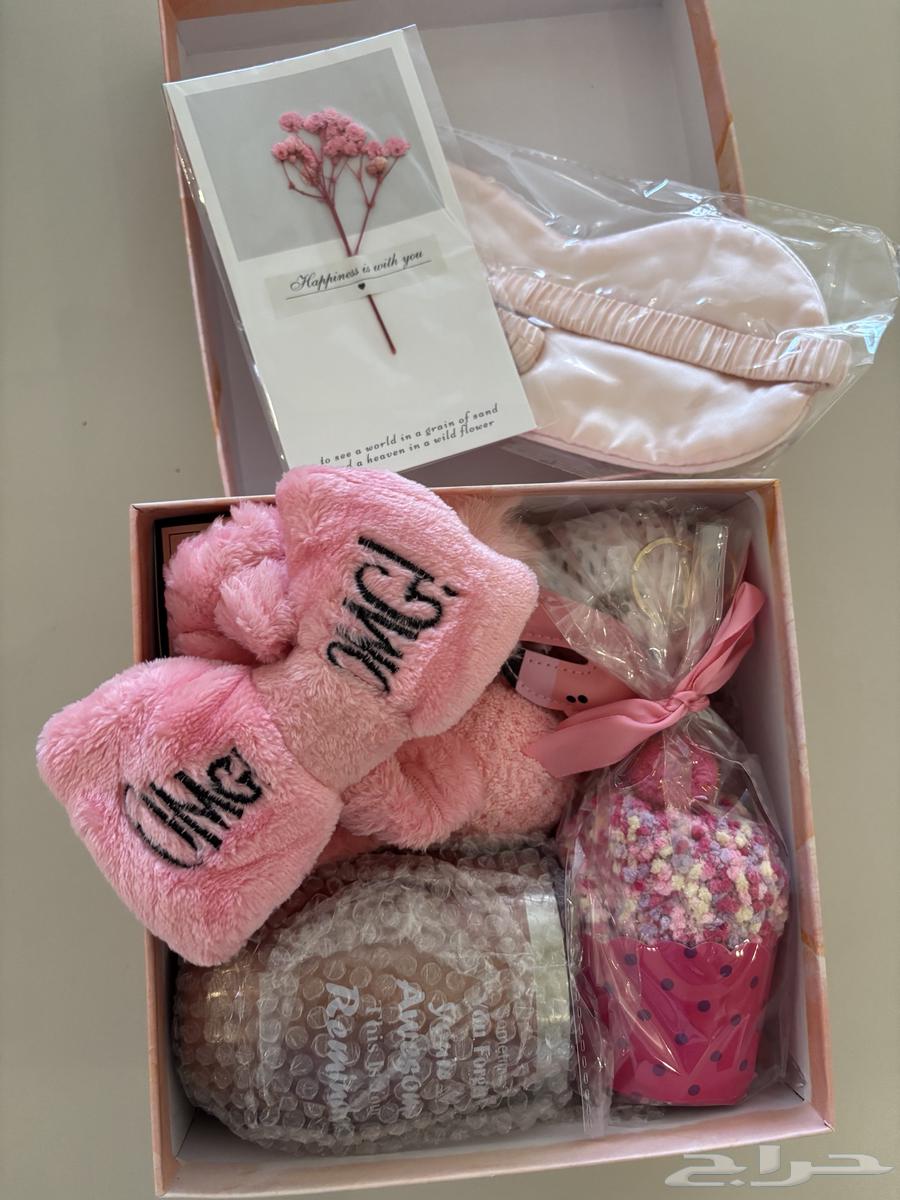 صندوق هدية وردي معطر64367478876931111